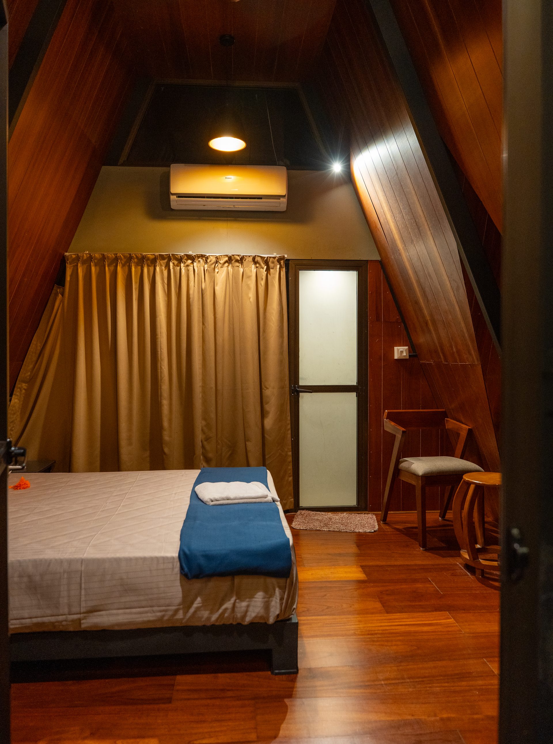 Lux Villa gallery image 9