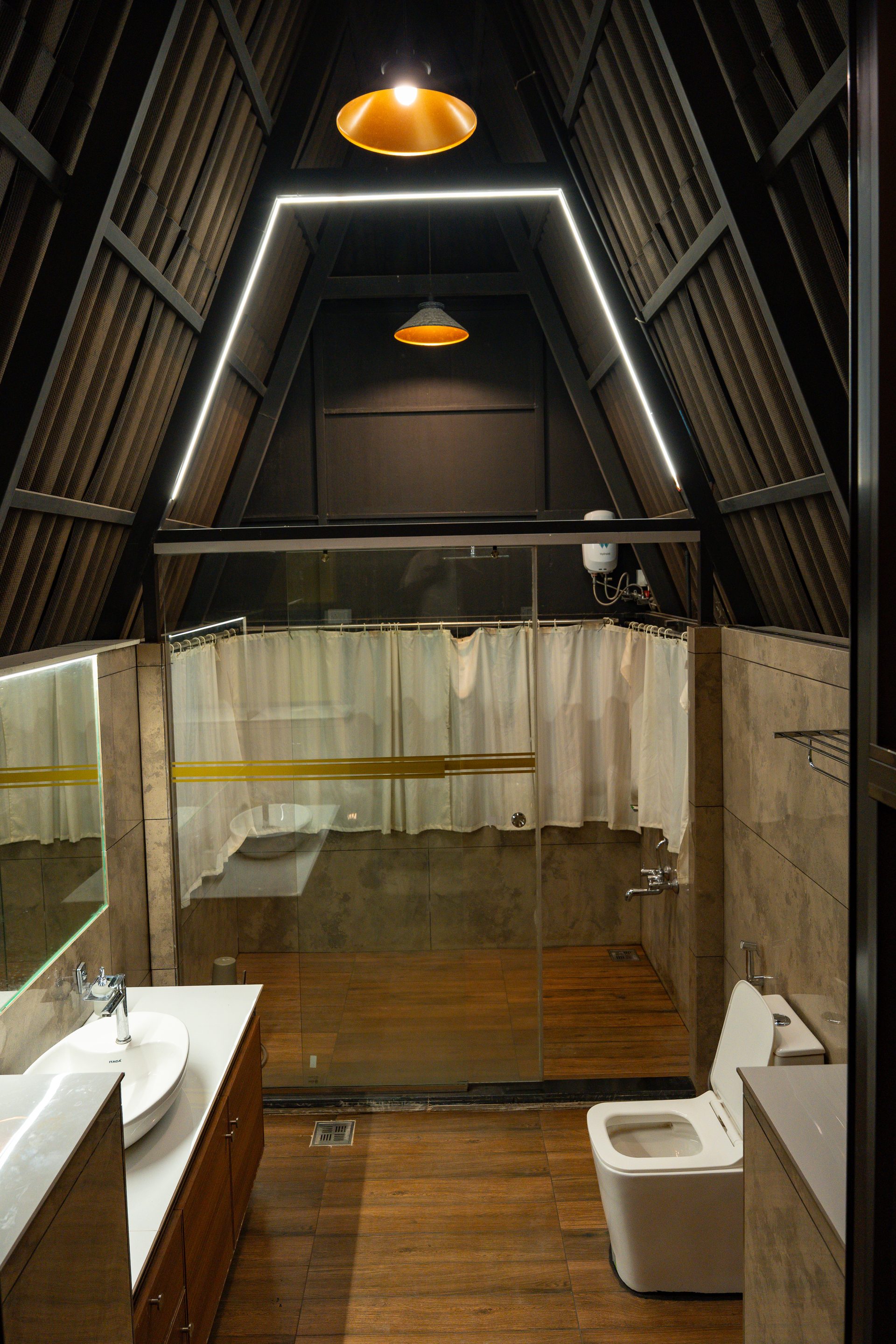 Lux Villa gallery image 16